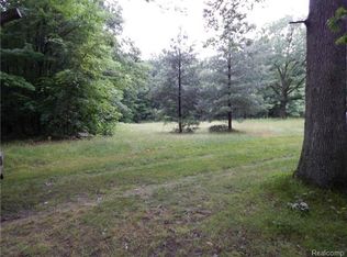 601 W Larch Rd, Harrison, MI 48625