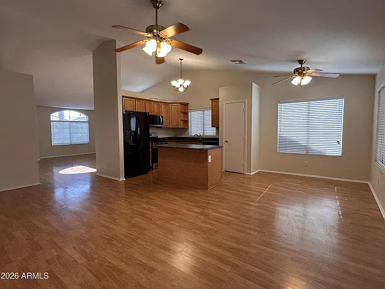2346 E Devon Ct — Photo 6