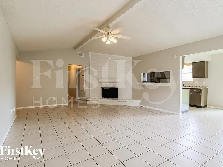 9819 Kiwi Ln — Photo 4