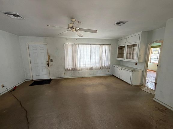2nd image of 814 36th Street