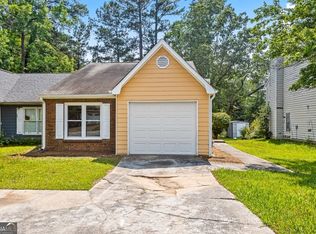 7973 Woodlake Dr, Riverdale, GA 30274