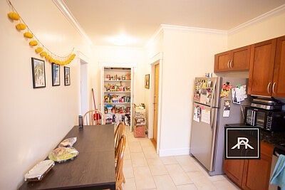 2nd image of 29 Glenville Ave #6