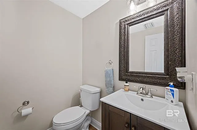 613 E 21st Ave — Photo 4