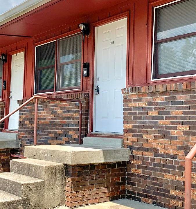 1st image of 439 N 1st St