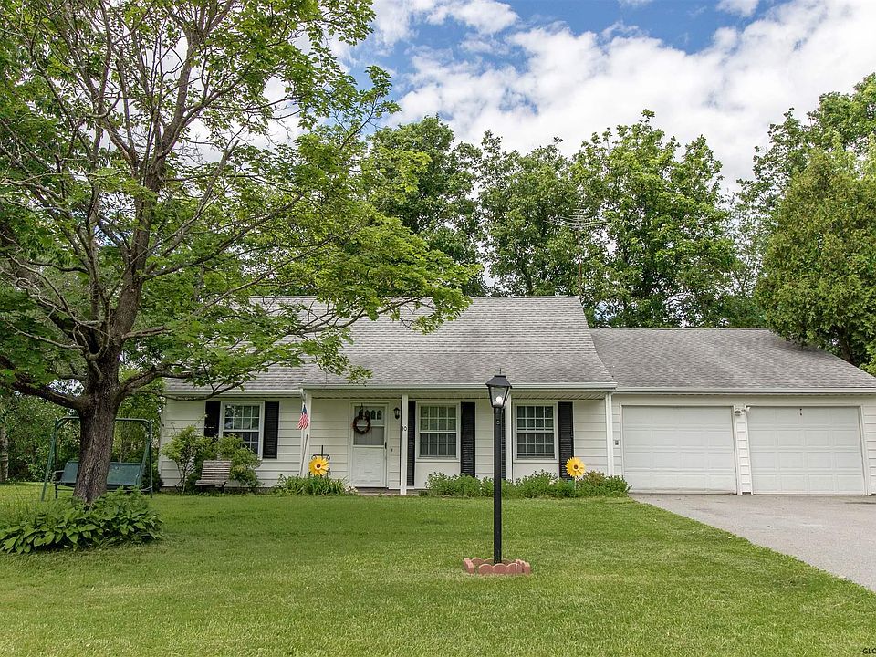 1st image of 40 Cedarwood Dr