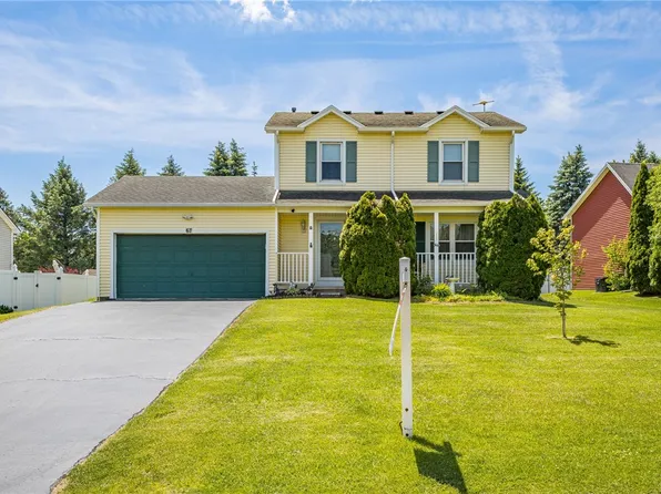 67 Grangerford Hts, West Henrietta, NY 14586