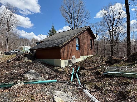 3rd image of 493 Wheeler Mountain Road
