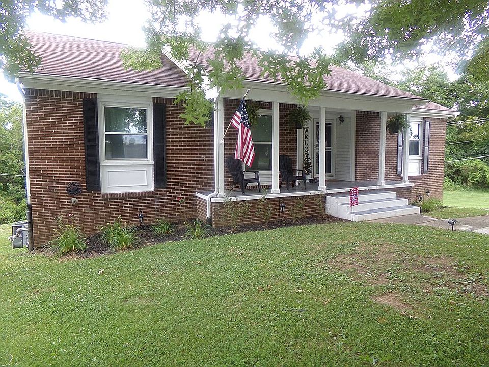 1st image of 843 Terre Haute Dr