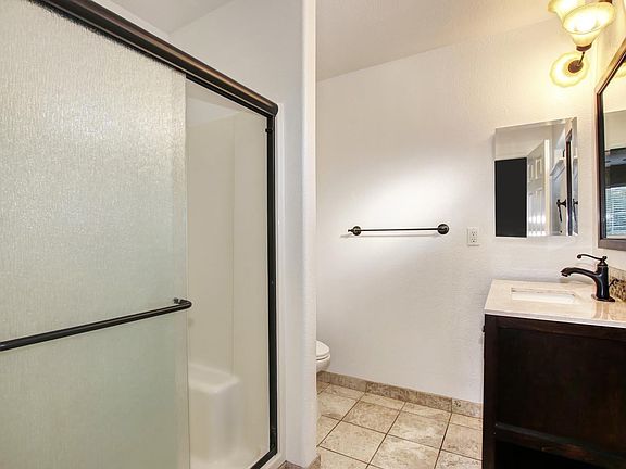 4th image of 5040 64th St