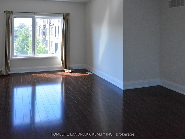 21 Kenneth Wood Cres — Photo 10