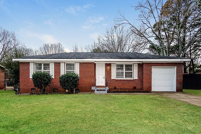 1st image of 2719 Oaktree Ln NW