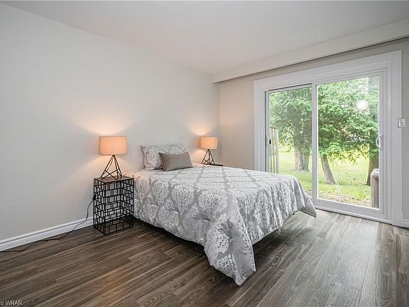 5th image of 334 Westcourt Pl