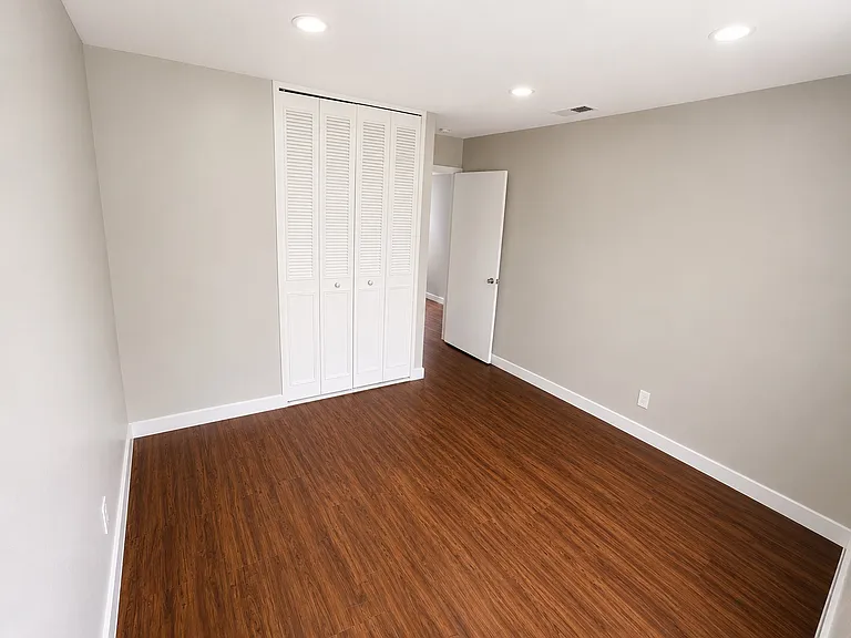 6310 Robin Frst — Photo 12