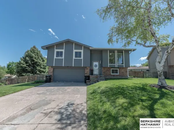 12955 Redman Cir, Omaha, NE 68164