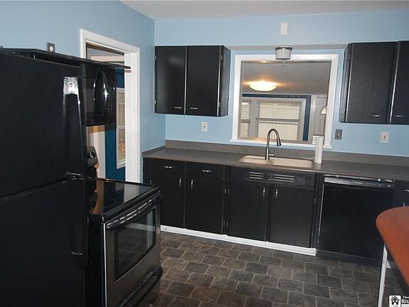 3rd image of 4 E Lake St