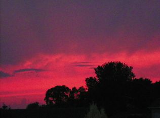 800 Crestwood Ct, Spring Valley, MN 55975