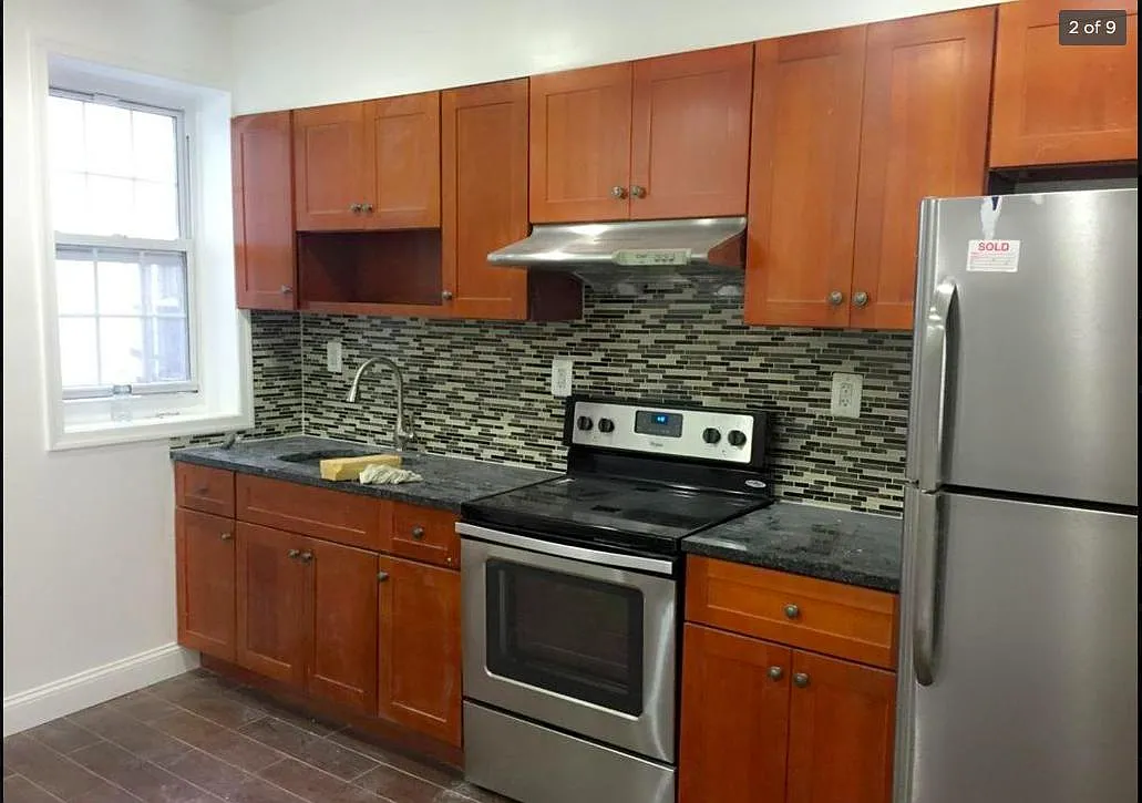 3 bed, 1650 sqft, $1,700 — Photo 2