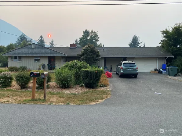 538 Riverside Drive SE, North Bend, WA 98045
