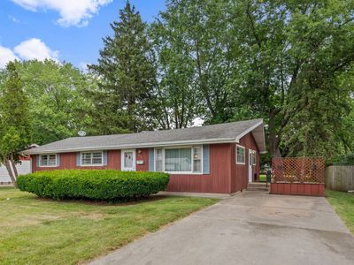214 Hickory Ln, Momence, IL, 60954