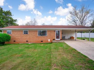 208 Million St, Athens, TN 37303