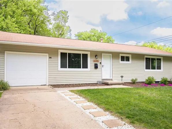 6306 W 77th Ter, Prairie Village, KS 66204