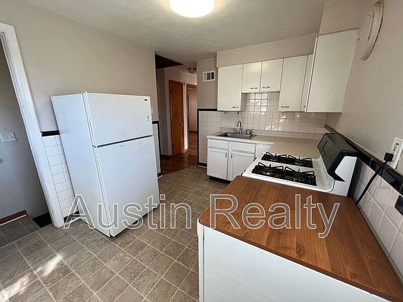 2nd image of 1509 Collins Ave