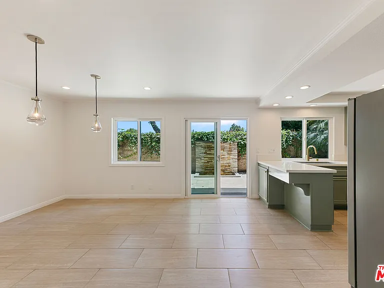 6515 Dume Dr #B — Photo 8