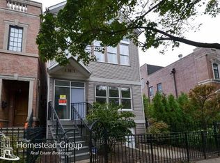 1313 W Wolfram St #2, Chicago, IL 60657