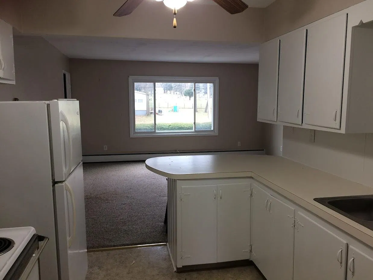 1 bed, 925 sqft, $1,650 — Photo 2