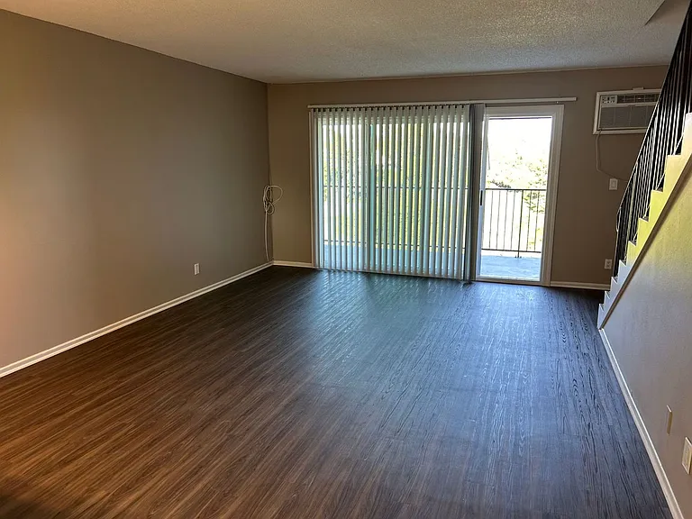 Mountain View Apartments — Photo 3