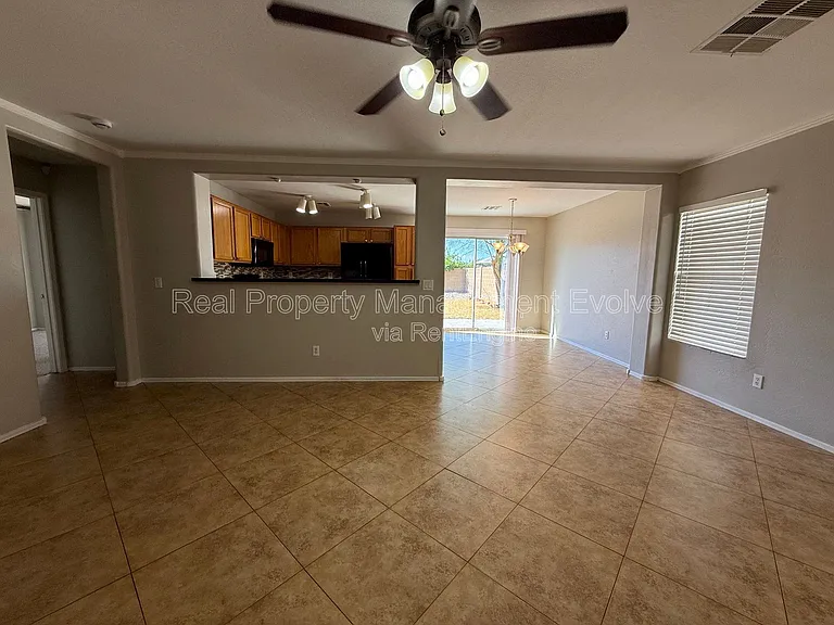 22621 W Yavapai St — Photo 4