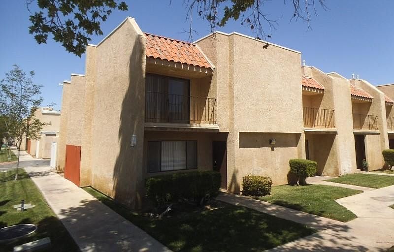 1st image of 44200 Kingtree Ave Unit 30