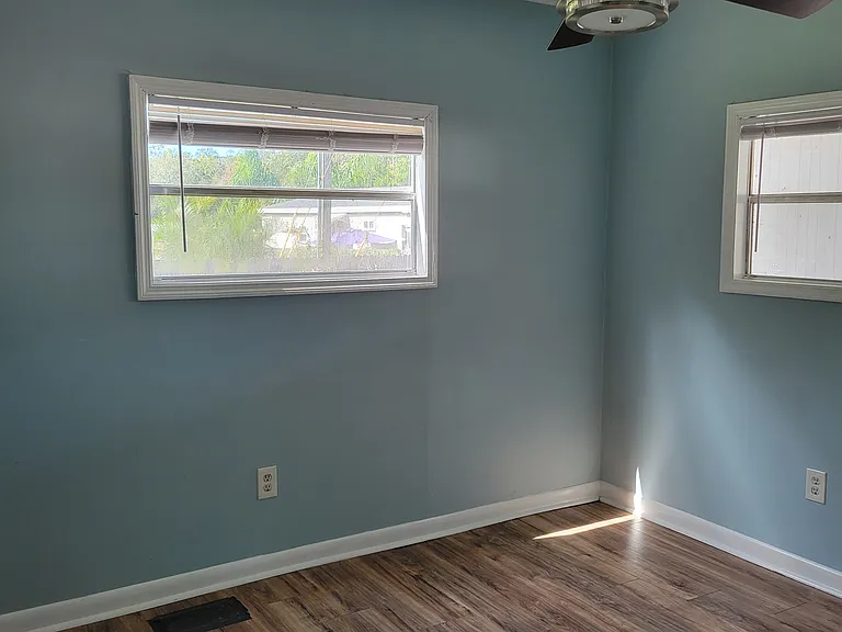 4153 Athens Ave — Photo 13
