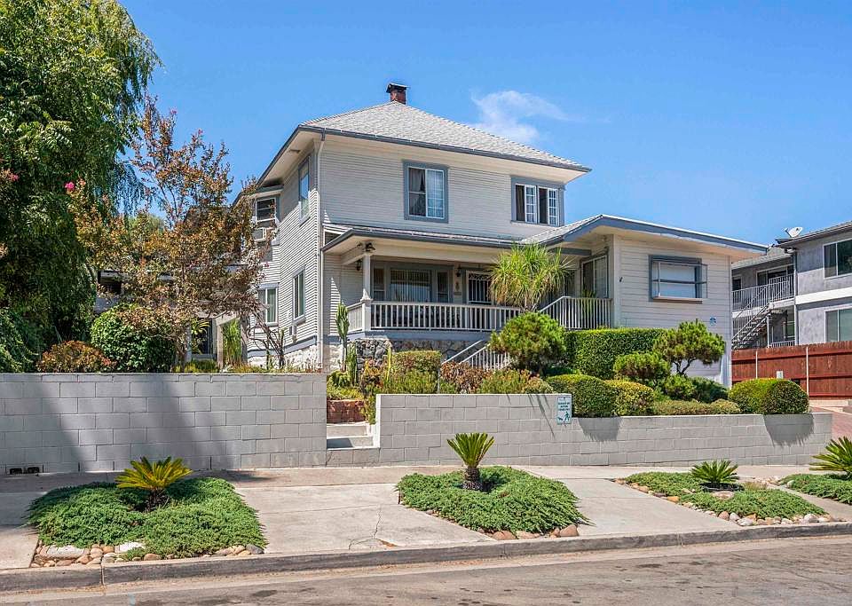 1st image of 4554 Date Ave