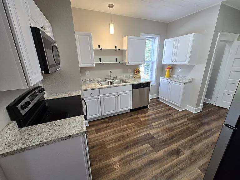 3532 Fullerton Ave — Photo 41