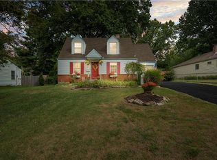 9612 E 69th St, Raytown, MO 64133