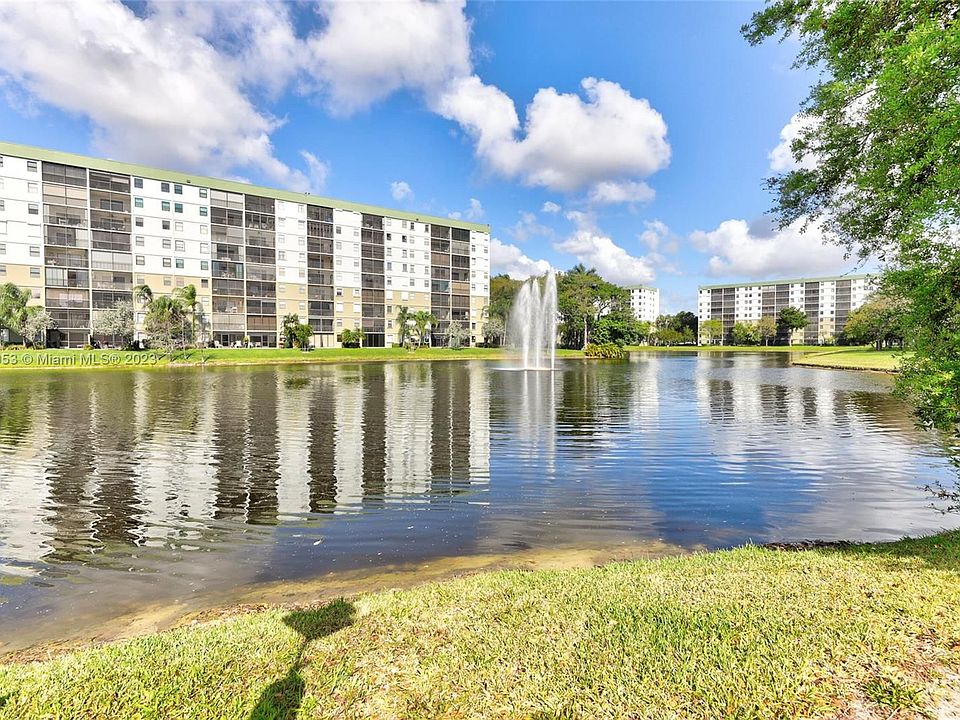 1st image of 2334 S Cypress Bend Dr APT 106