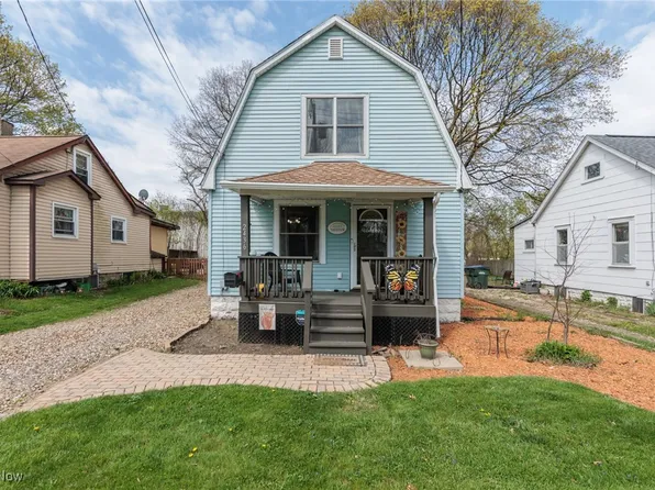 2436 Talbot St, Cuyahoga Falls, OH 44221
