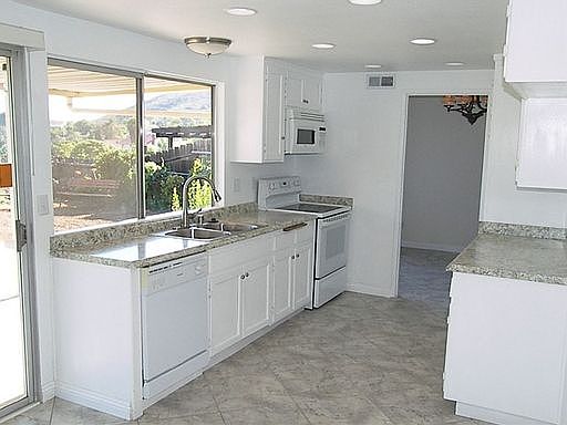 5th image of 10975 Guadalimar Way