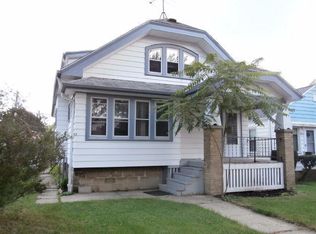 2305 E Vollmer Ave, Milwaukee, WI 53207