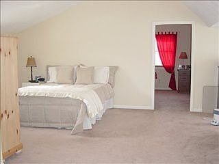 4th image of 3337 Penrose Dr
