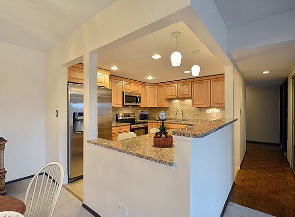 5th image of 375 Plum Creek Dr APT 107