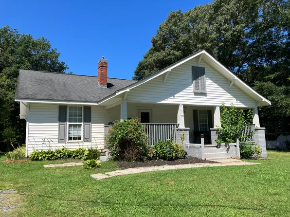 138 Loblolly Ln, Forest City, NC 28043