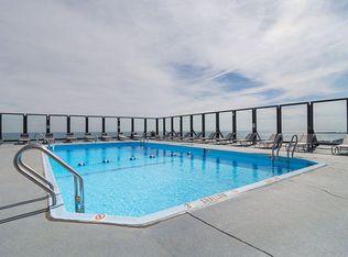 3400 N Lake Shore Dr, Chicago, IL 60657