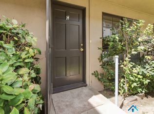 449 N Euclid Ave APT C, Pasadena, CA 91101