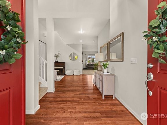 4th image of 2025 65th Street SE