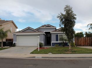 915 Arbor Ridge Rd, Perris, CA 92571