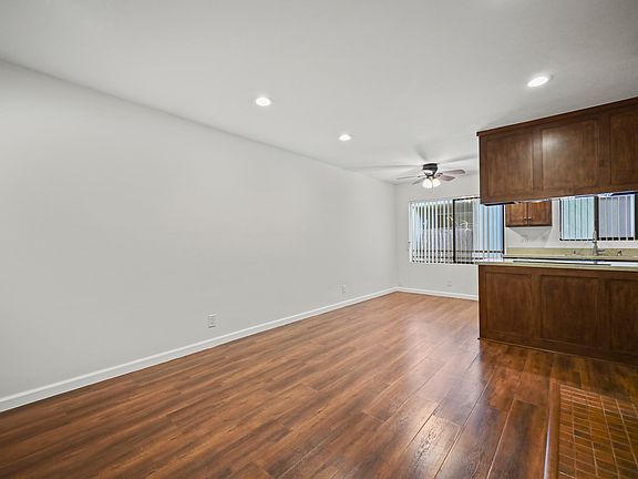 5th image of 1832 Purdue Ave APT 206