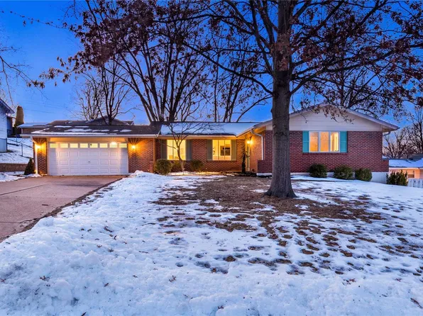 1257 Danvers Dr, Saint Louis, MO 63146