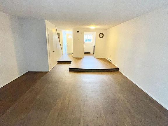 2nd image of 52 Perry Hill Rd #6E